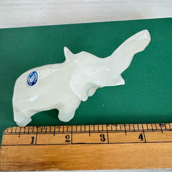 Vintage Alabaster Elephant Figure - Picture 4 of 5